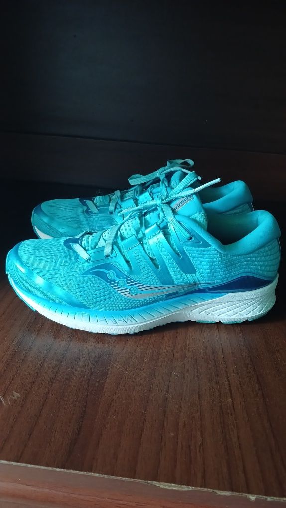 Кросівки Saucony 40,5 розмір