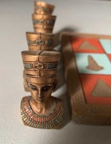 Jogo do Galo (Tic Tac Toe) com Temas Egípcios