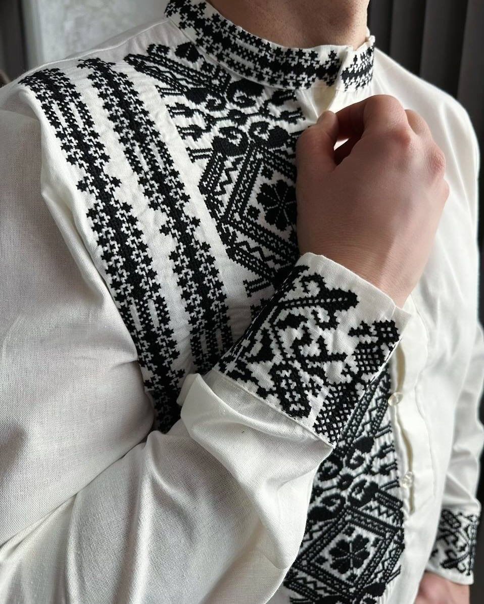 Чоловіча вишиванка на гудзиках Л, ХЛ, ХХЛ, 3ХЛ