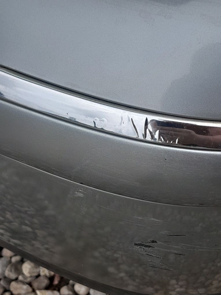 Zderzak tylny passat b5 fl kombi kod lakieru LD7W