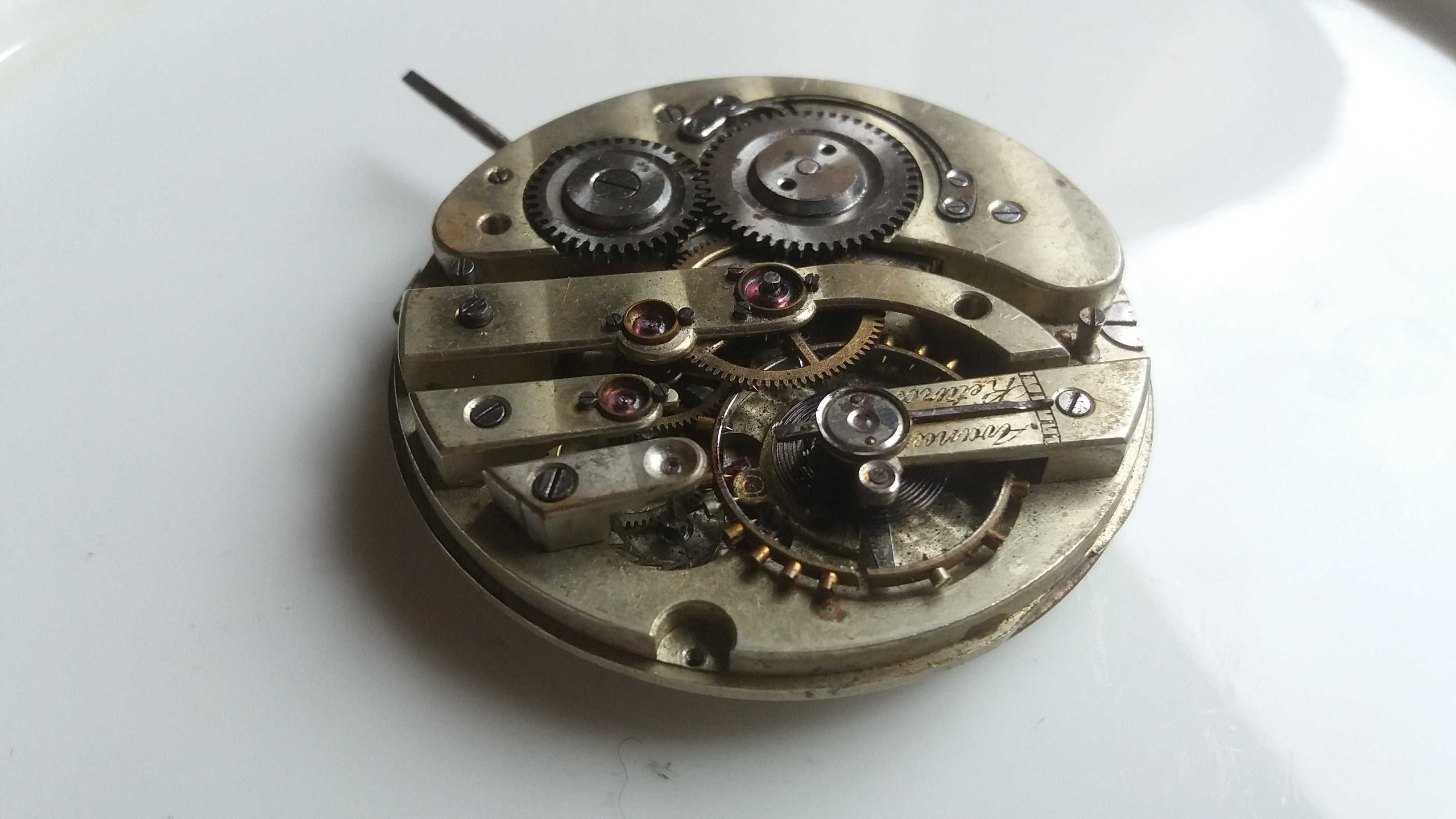 Vintage :  Mechanizm zegarka IWC