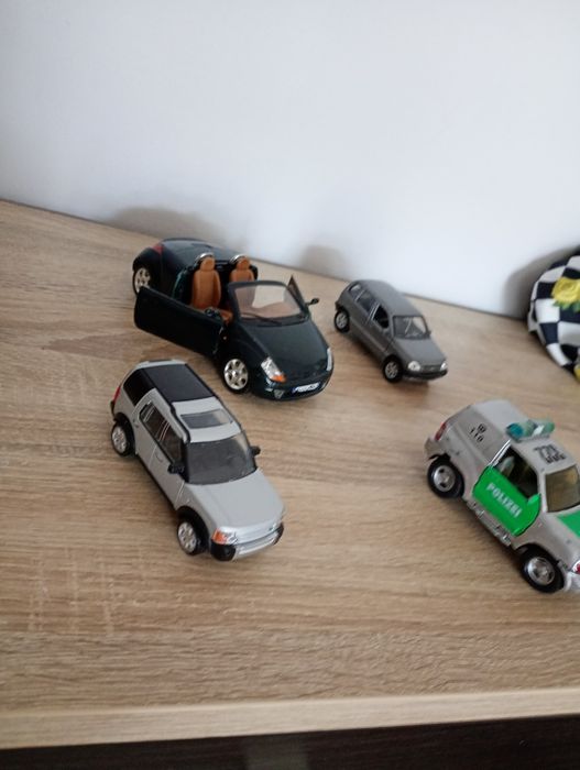 Autka skala 1:43 ford ka 1:24