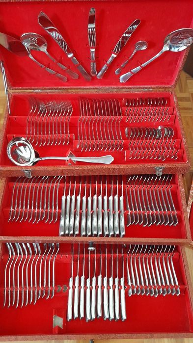 Faqueiro Inox com 126 peças