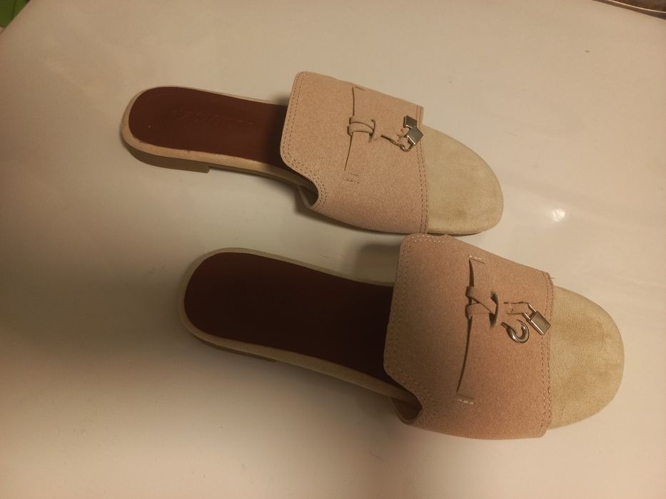 Шльопанці  замшеві 37р.