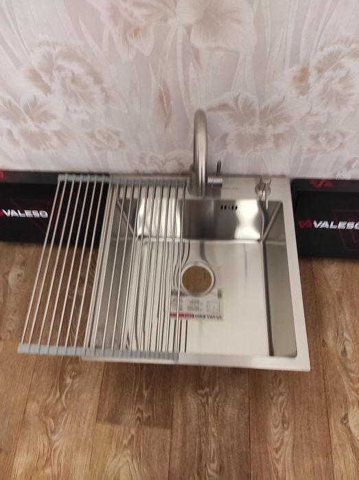 Акция!-37%  Мойка на кухню 50*50 Valeso толщина 2 mm.