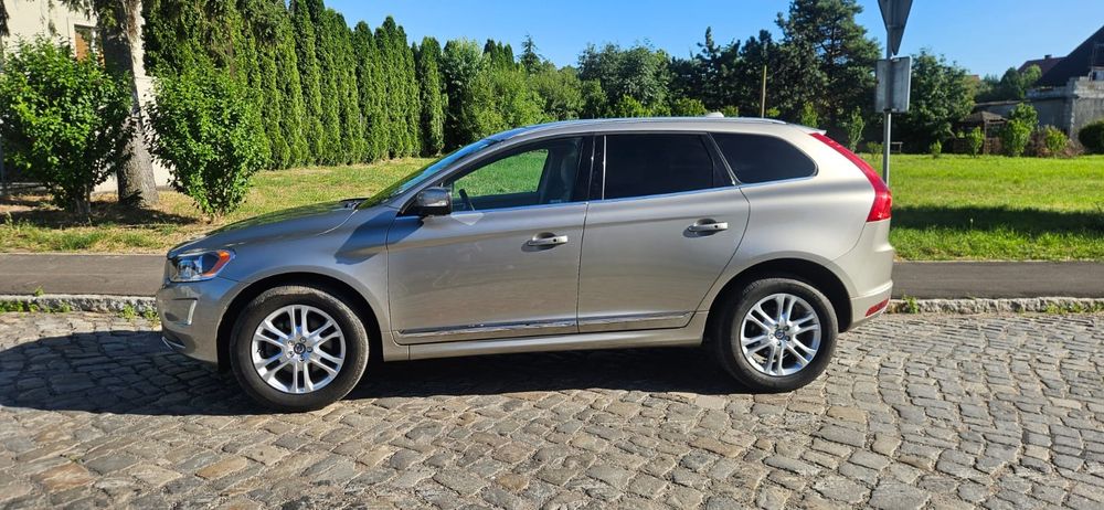 Volvo XC60 2.0 T5 245km bezwypadkowy
