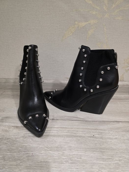 Ботільйони черевики Nine West 8m