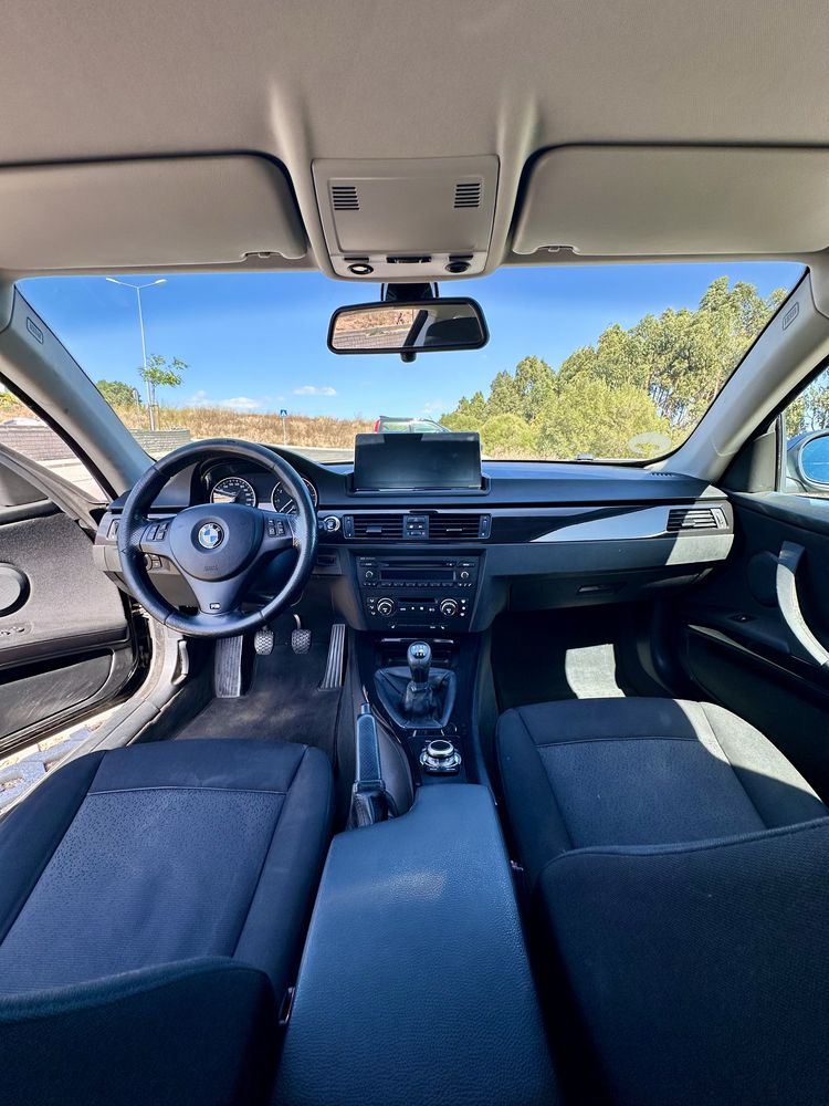 BMW E92 320i 2.0