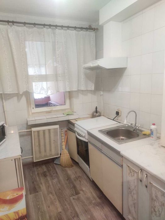 сдам длительно  1 ком квартирку