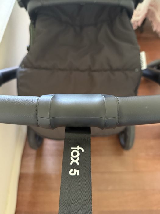 Bugaboo Fox 5 forest green and Footmuff