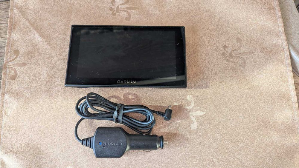 GPS-навігатор Garmin Nuvi 2699LMT + карти України і Європи