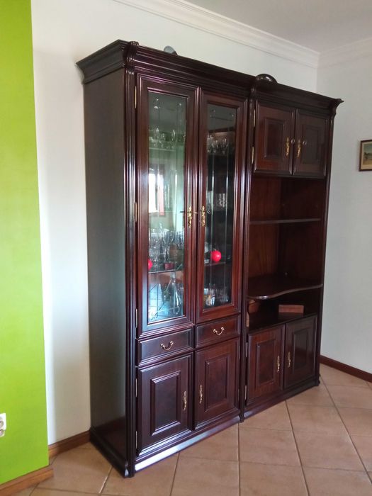 Armário de sala impecável