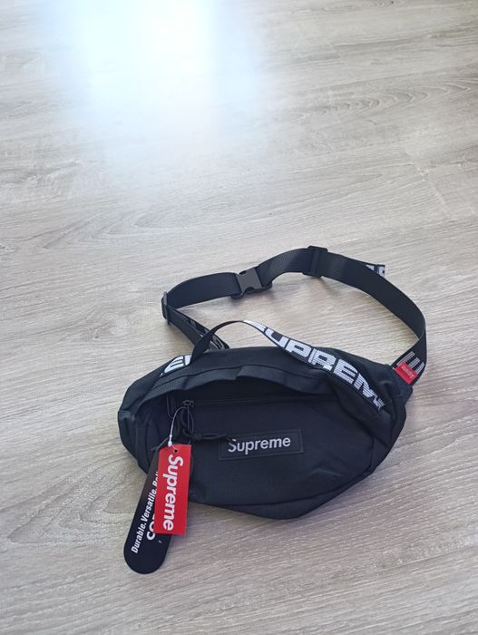 Bolsa preta Supreme