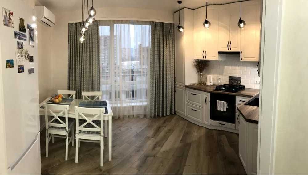 Продам 1 кімнатну квартиру із якісним ремонтом у місті Буча