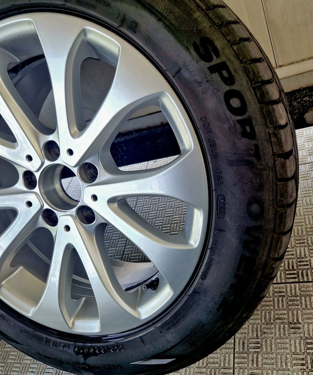 Jantes original 17 Mercedes com pneus s/novos