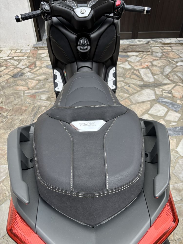 Yamaha x max 125 (tech max)