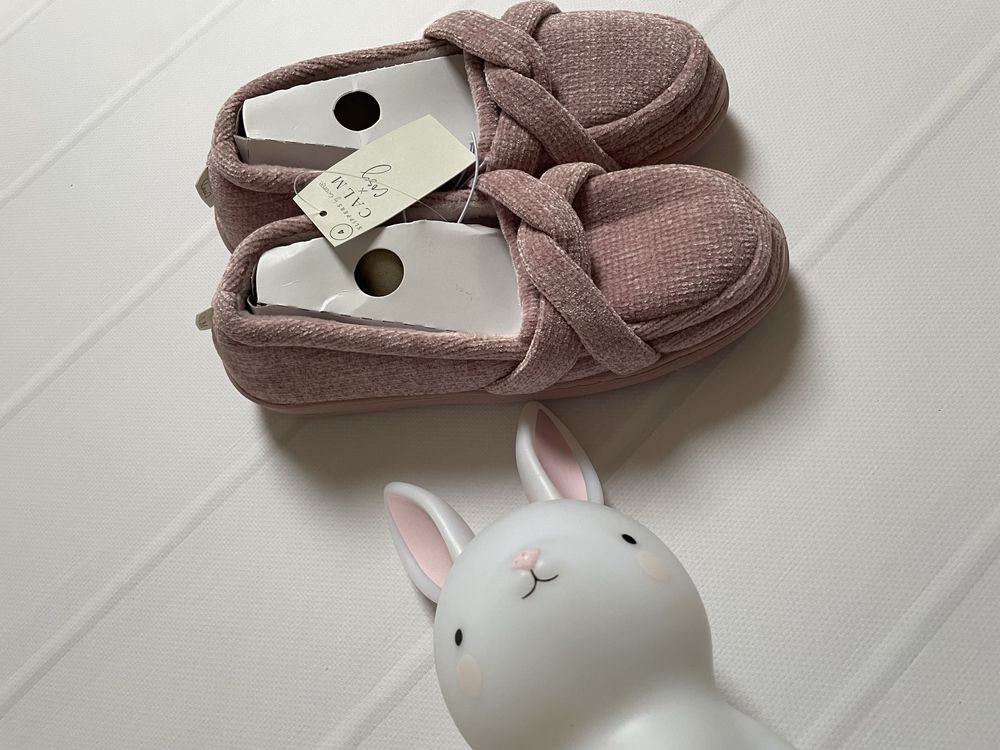 37 George ciepłe kryte kapcie papucie slippers mokasyny domowe obuwie