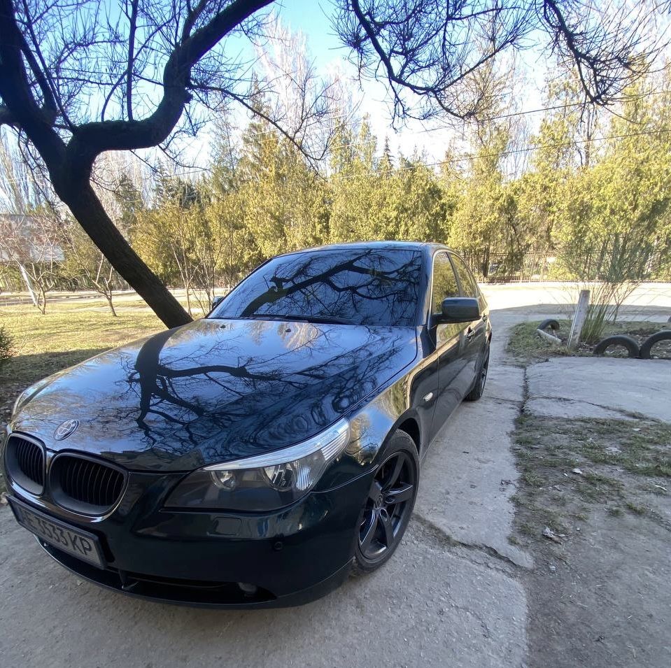Продам BMW E60 2004год (торг)
