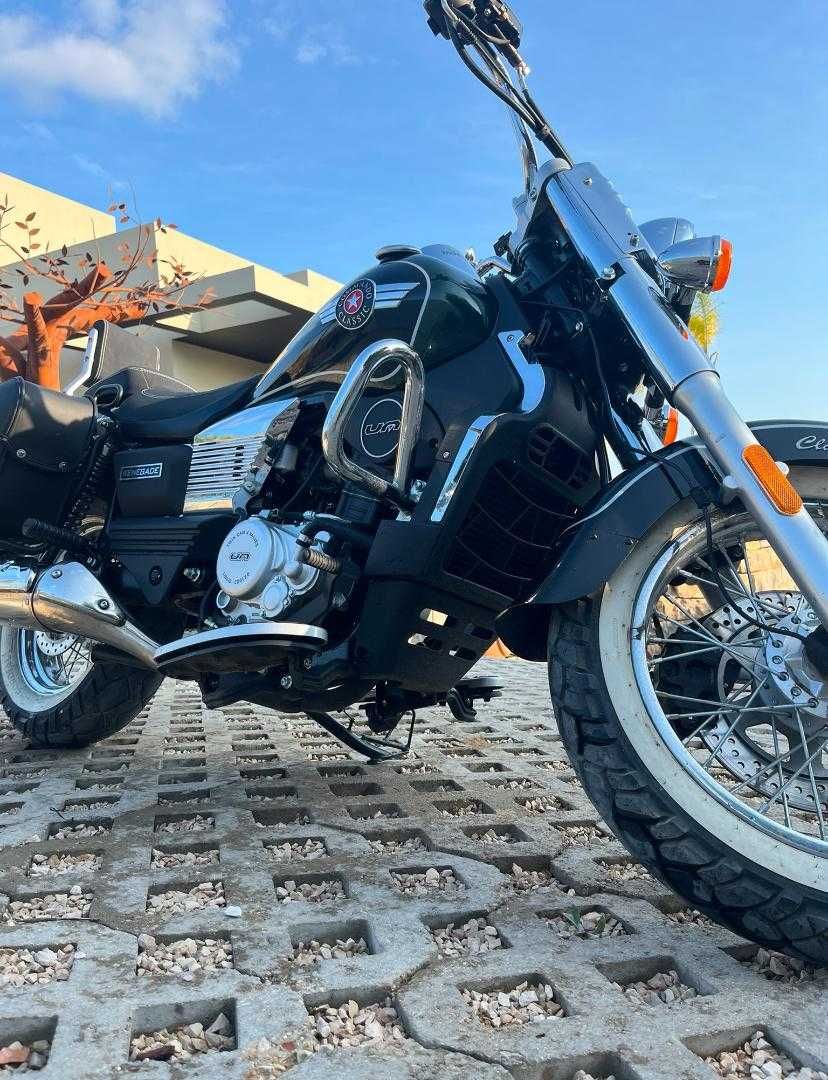 Mota 125cc Custom – UM Renegade Commando, como nova!