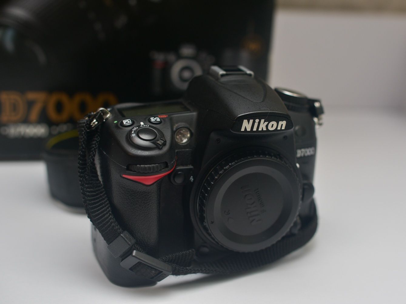 Nikon d7000 body
