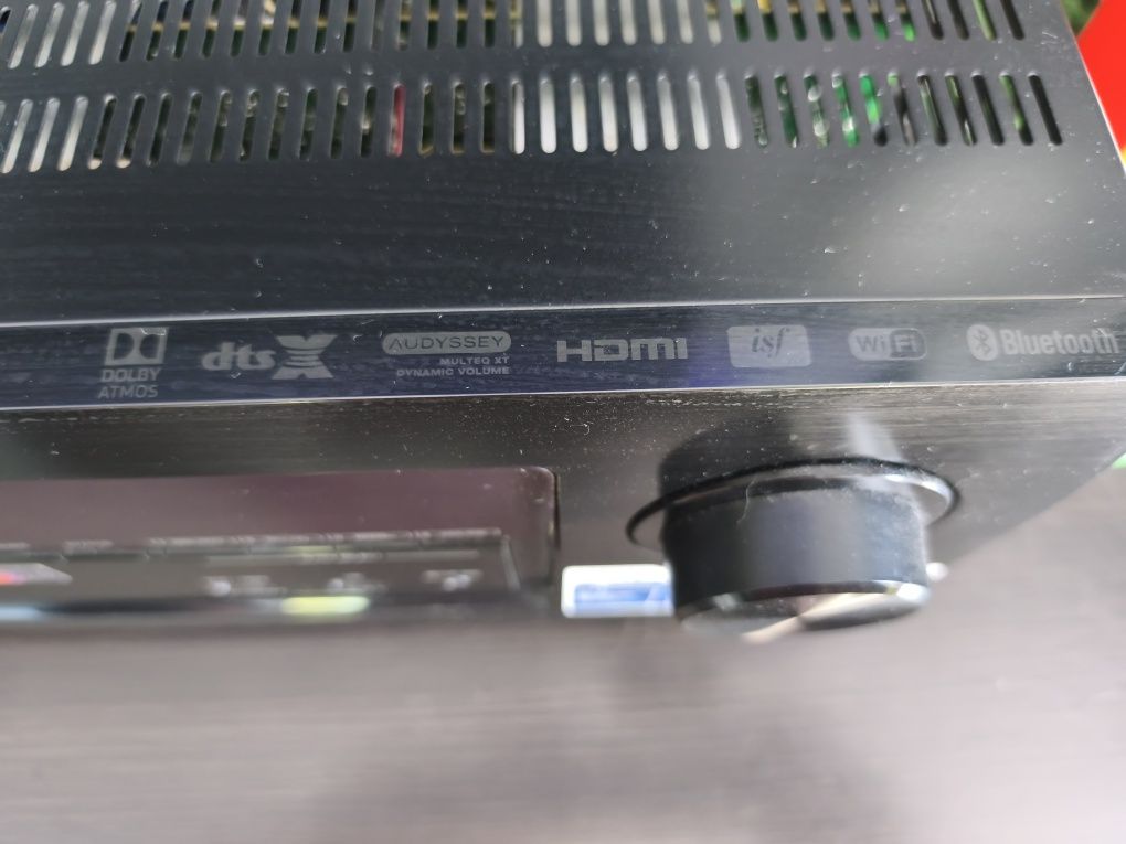 Amplituner Denon AVR-X2300W