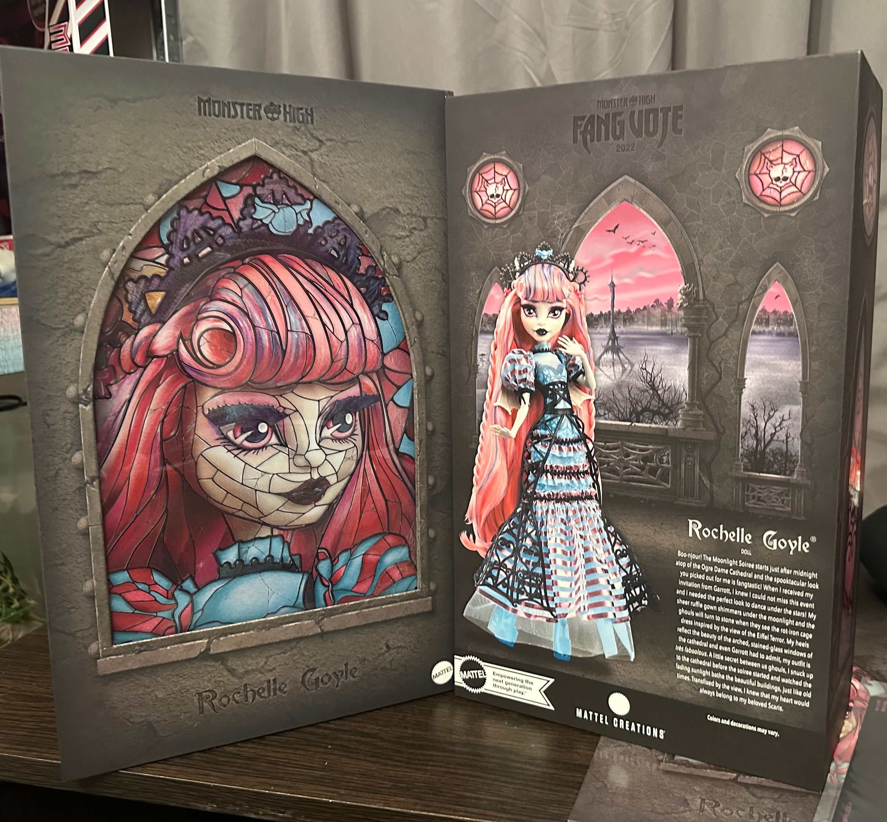 Monster high Рошель Гойл Fang Vote