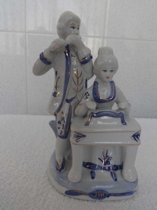 Peças Decorativas em Loiça