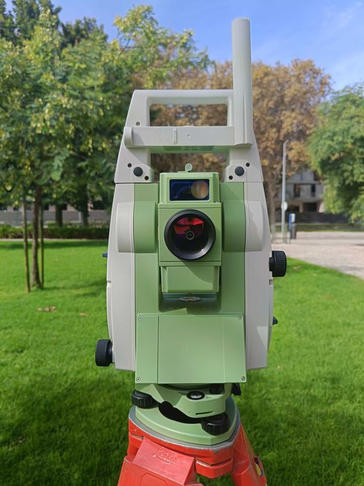 Estação Total Robótica Leica TCRP 1205+