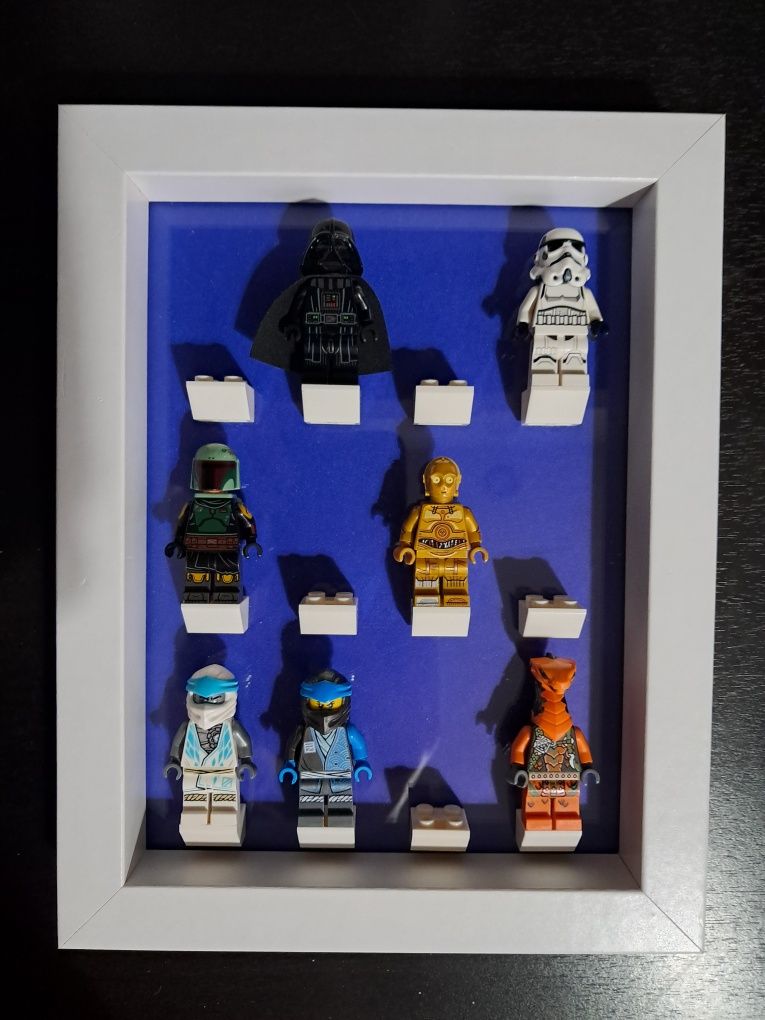 Ramka gablota na figurki Lego na 12 figurek 17x22 biała