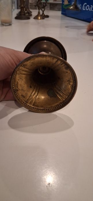 Świecznik mosiężny