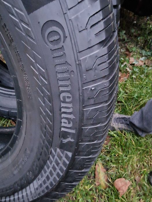 225/75/16 c Continental  całoroczna  8mm j. nowe super para 21r.