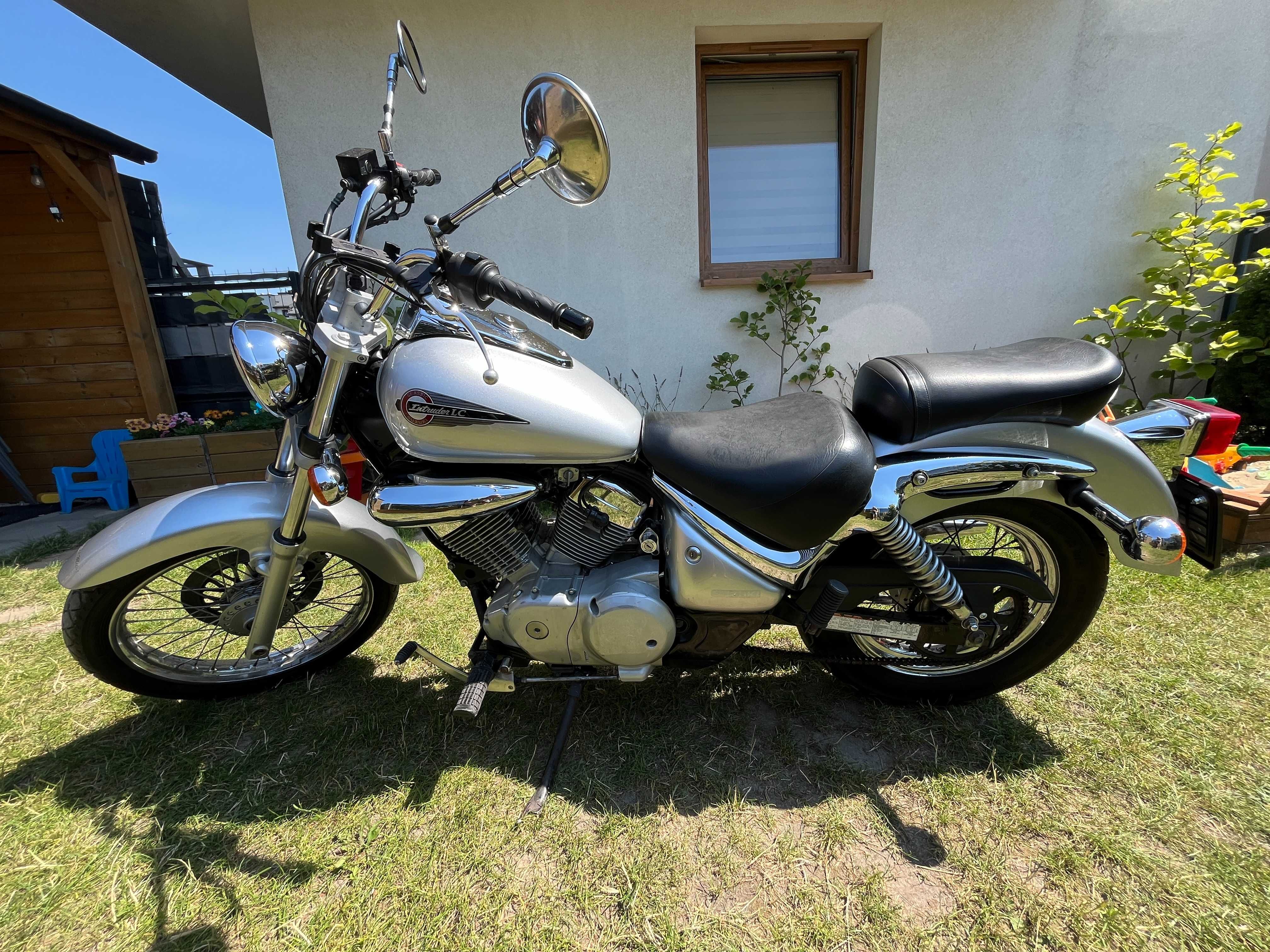 Suzuki Intruder 125