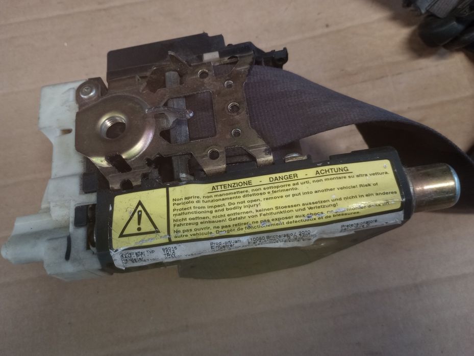 Fiat Punto 2 ll pas bezpieczeństwa prawy przód 3-drzwi