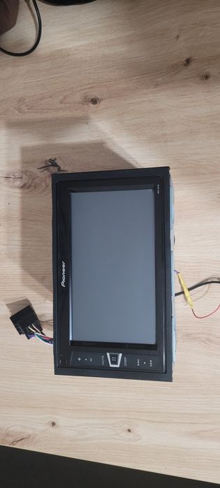 Radio Pioneer  mvh av170 USB  2 Din