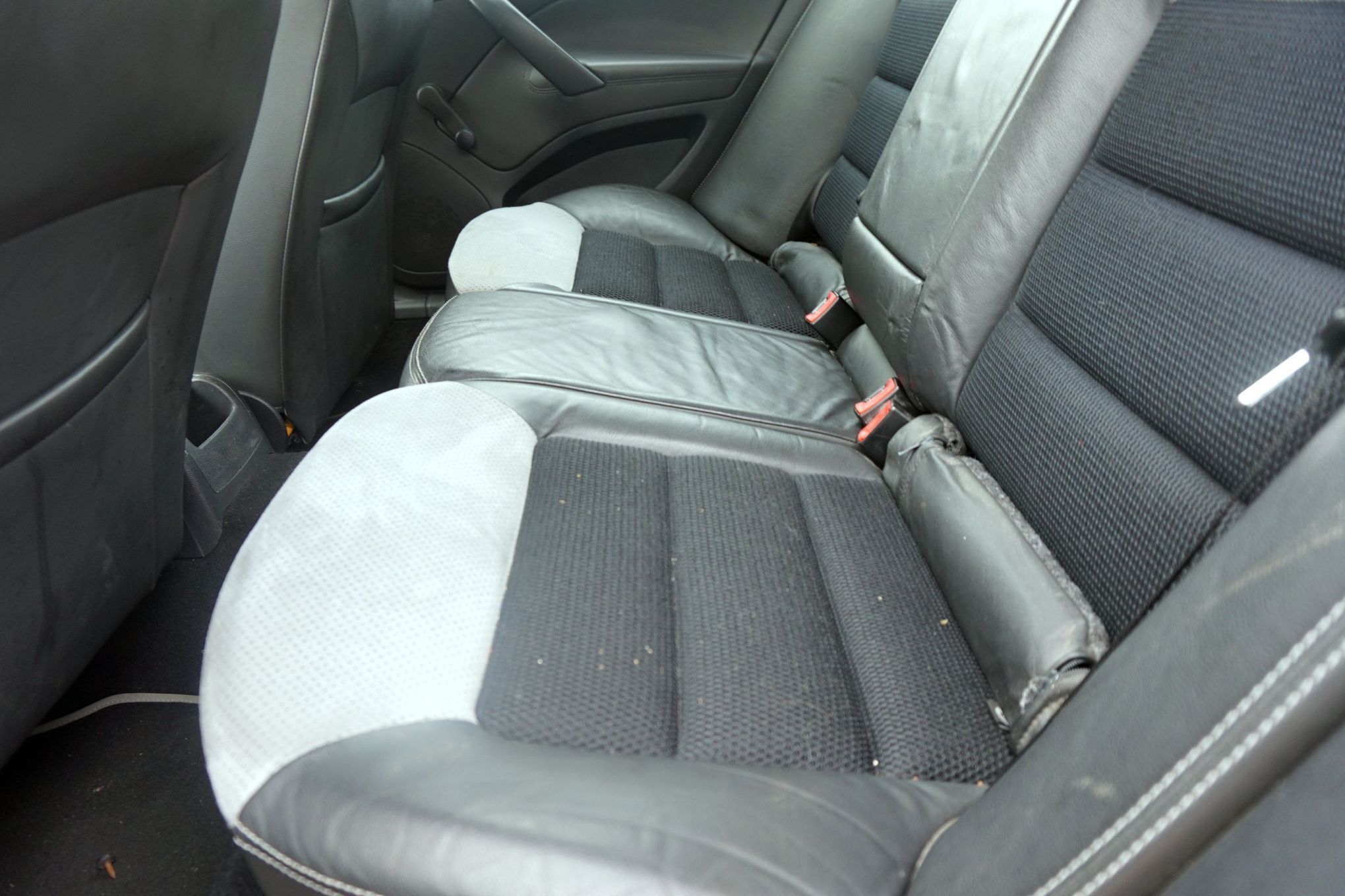 FOTELE FOTEL PRZEDNI LEWY PRAWY KANAPA WNĘTRZE OCTAVIA II RS 1Z3 LB LIFTBACK  SKODA 2004-2008