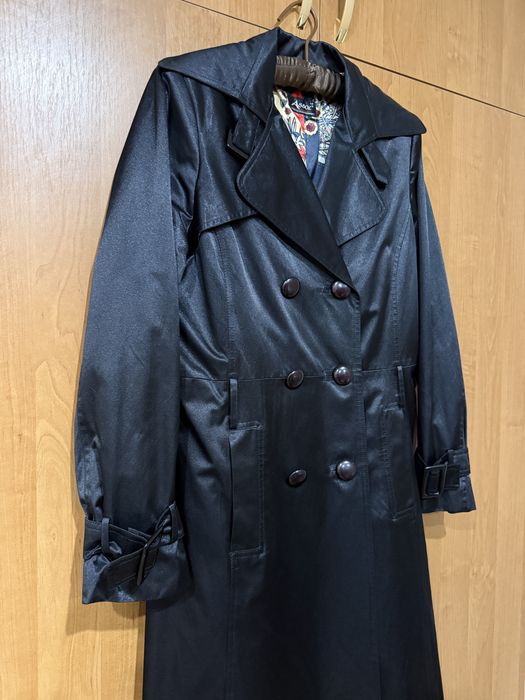 Женский плащ (тренч)