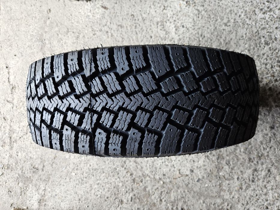 Opony zimowe 225/65R16C Collin's WinterExtrema