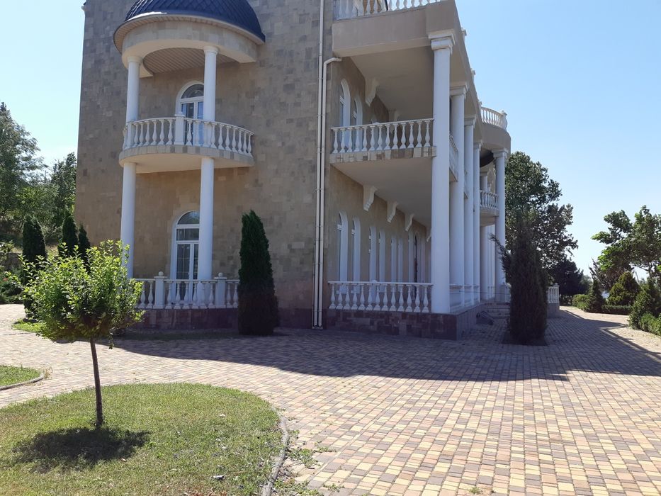 Продаю клубний будинок м.Миколаїв