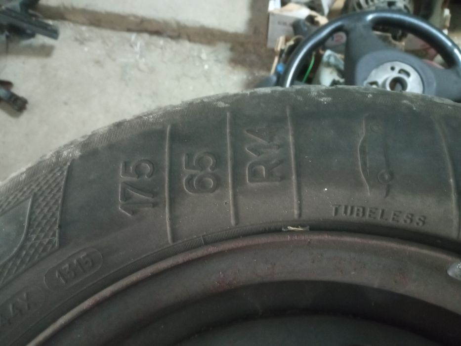 Koła 14" 4x100 opony 175/65R14 Kleber letnie komplet Renault