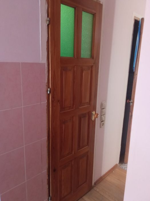 Двері у ванну та туалету