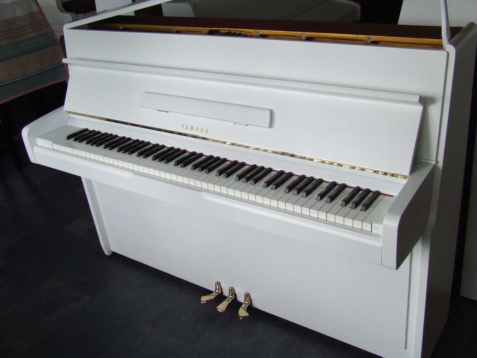 Pianino Yamaha mod M1, białe