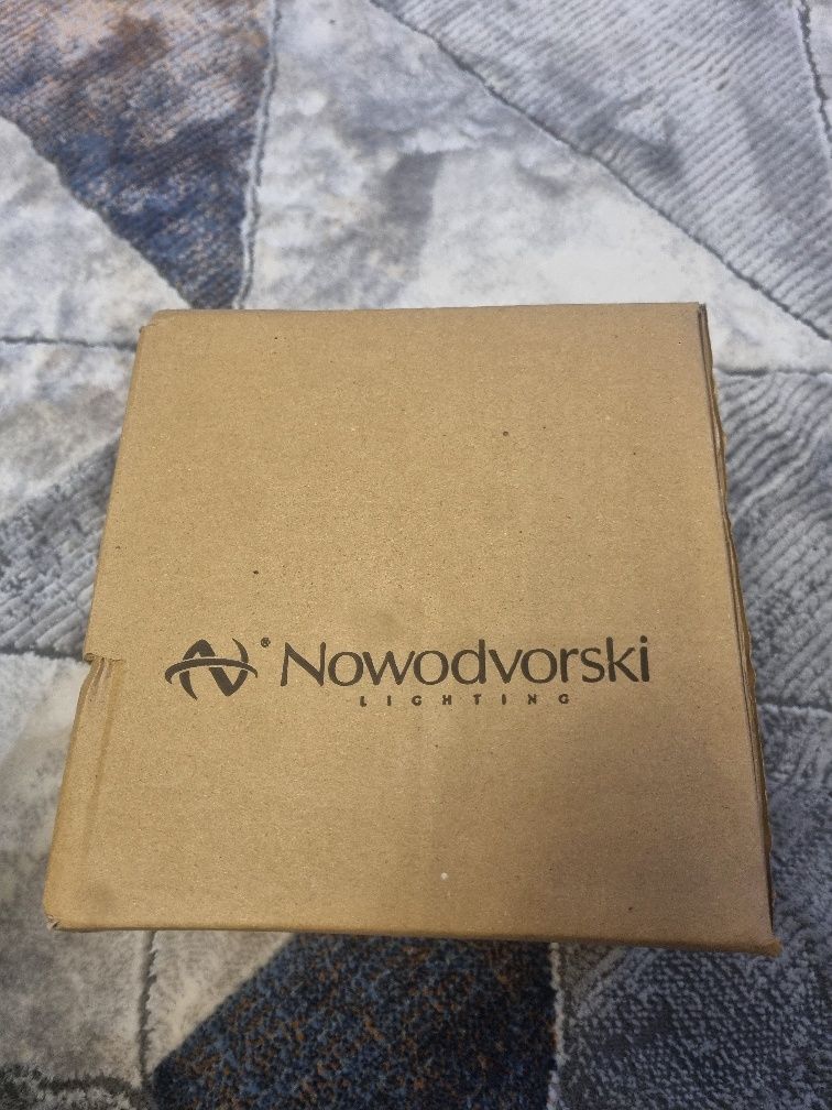 Lampa Nowodworski GLOBE S V.1 Model 4952