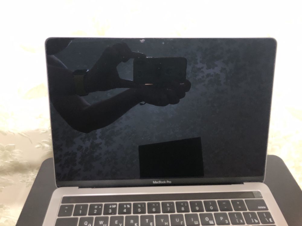 Apple MacBook Pro 13" 2019 i5/8gb/128gb