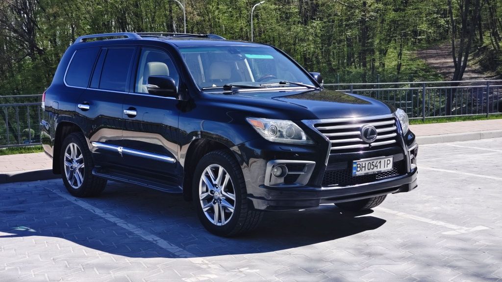 Lexus LX продам, обміняю, віддам на виплату