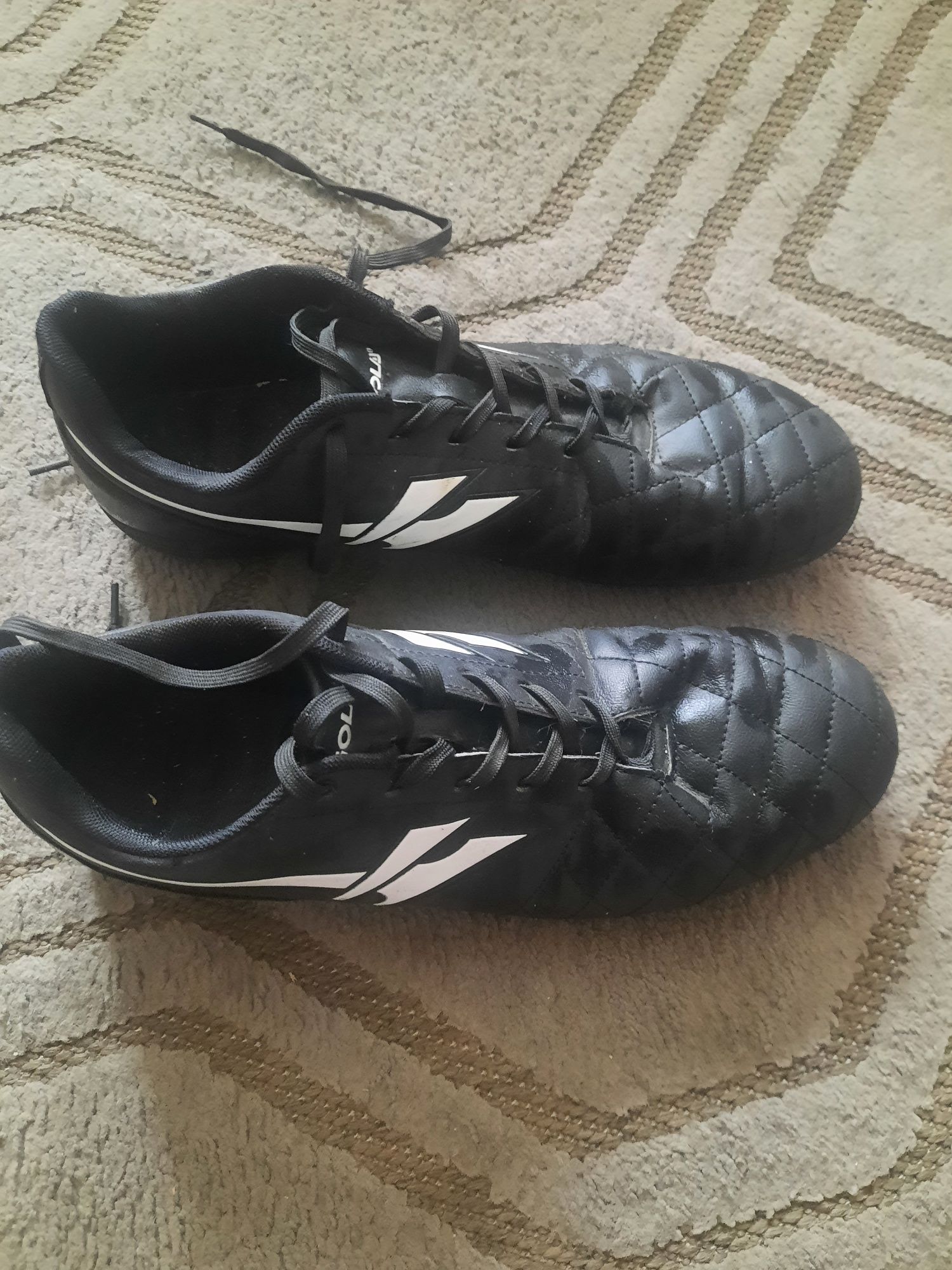 Buty piłkarskie wirówki
