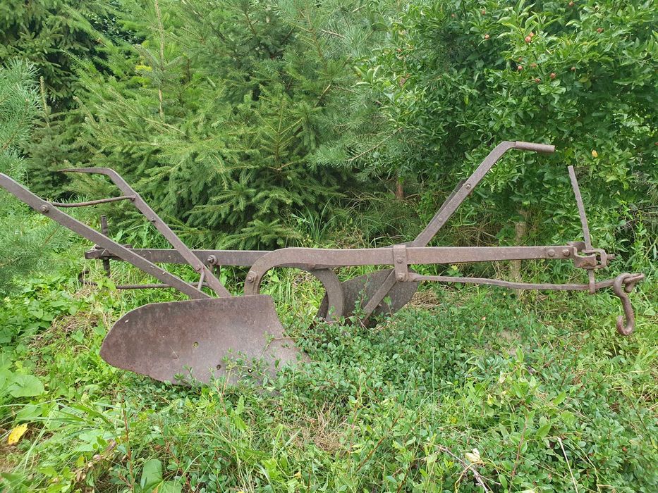 Sprzedam stary zabytkowy pług