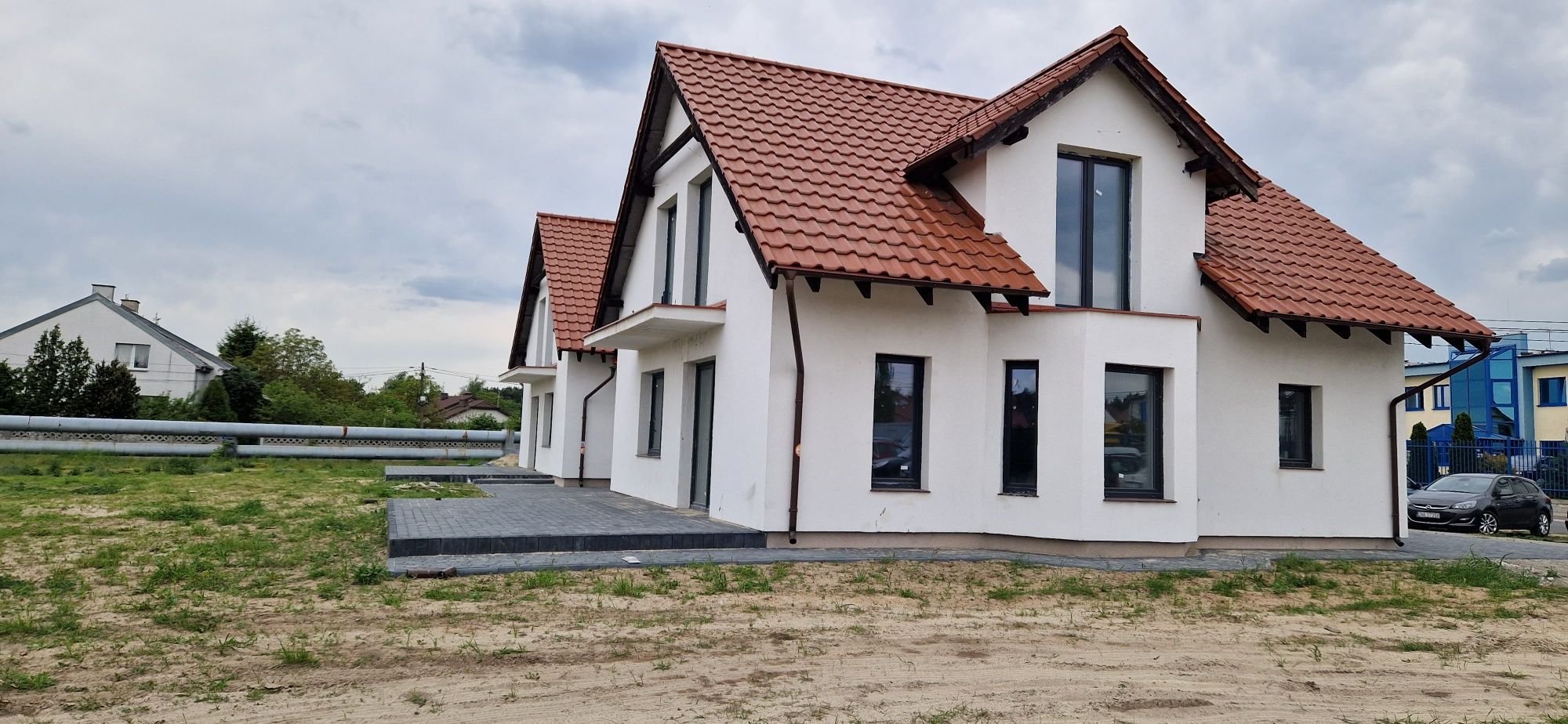Dom dla pracownikow w Bialych Blotach
