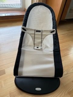 Leżaczek BabyBjorn