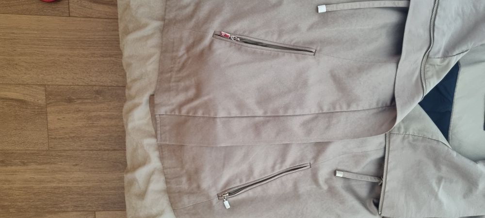 Gabardina curta bege