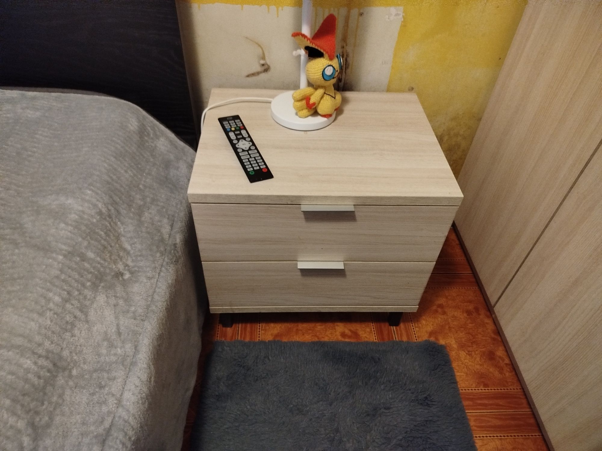 Quarto completo com cama de casal pouco usado